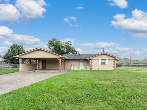 1601 Elizabeth St, Kaufman, TX 75142