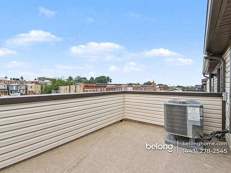 737 Lennox St — Photo 3