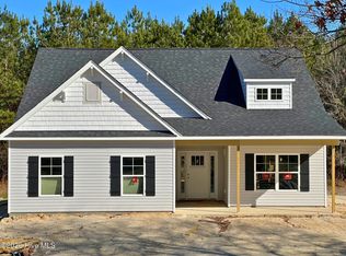 105 Persimmon Dr, New Bern, NC 28562