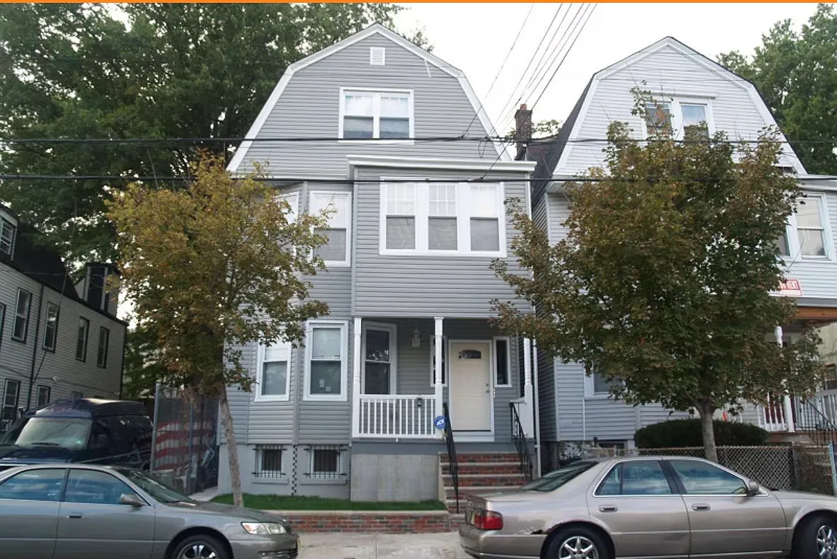 2 bed, 1600 sqft, $1,850 — Photo 1