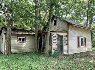 215 Catfish Ln, Crump, TN 38327