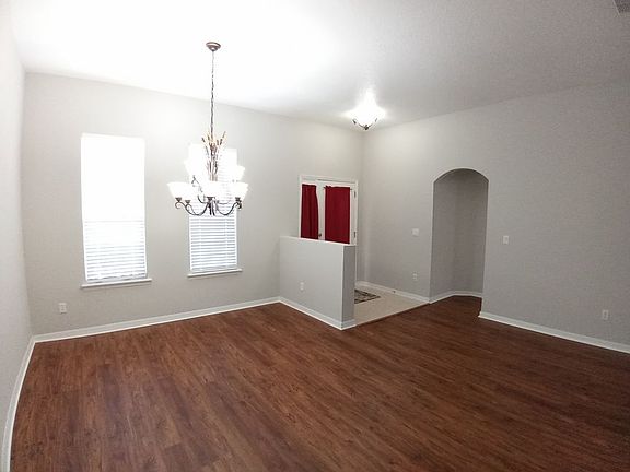 5th image of 489 Millstone Dr