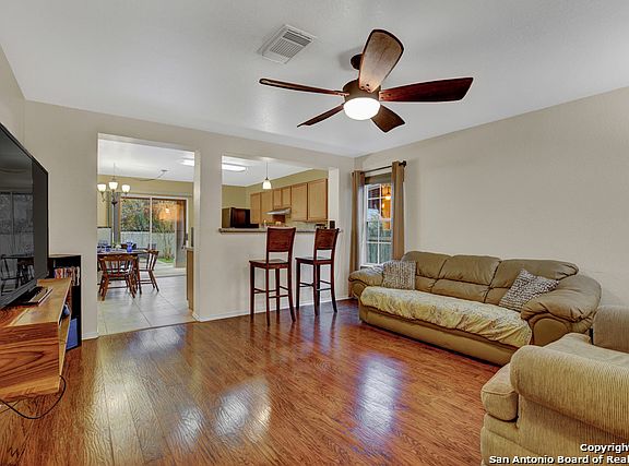 4th image of 3838 Cherokee Blvd