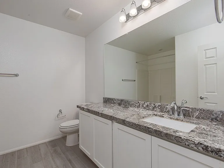 8045 Skye Foxx St — Photo 19