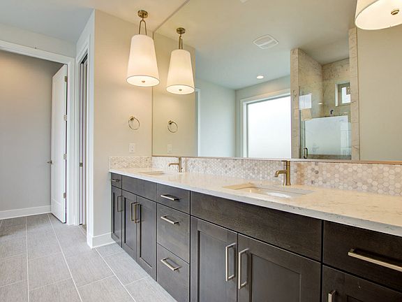 4th image of 4218 SE 59th Ave