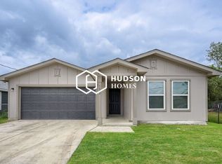 1602 Sunset St, Seguin, TX 78155