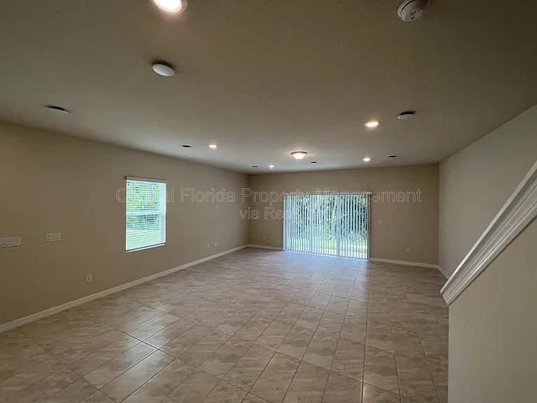 4517 Sparkling Shell Ave — Photo 6