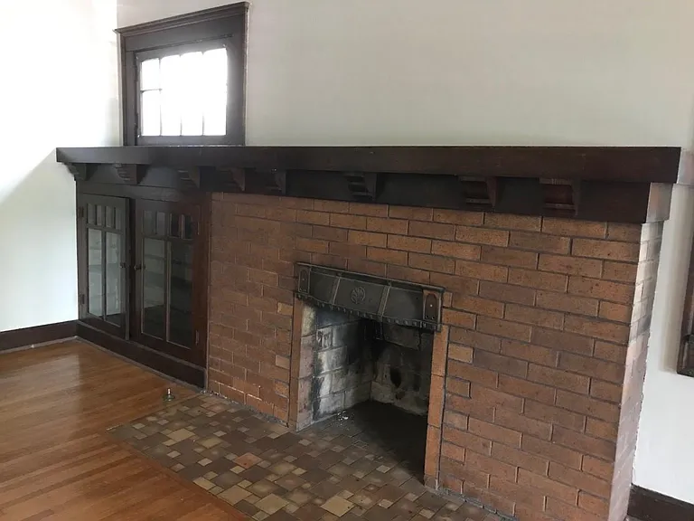 6140 N College Ave — Photo 8