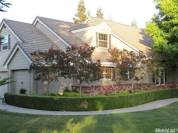 3rd image of 8506 Oak Crest Ct