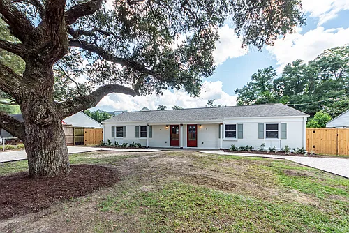 17 Vincent Dr Photo 1