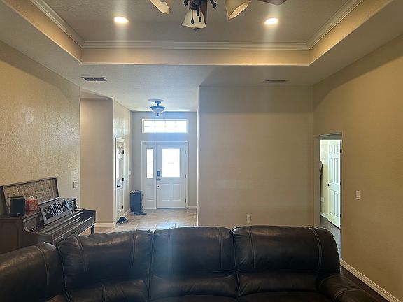 4th image of 2204 Jadyn Ln