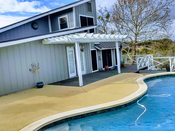110 Prairie, Horseshoe Bay, TX 78657-6149