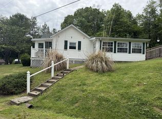 18241 Hunter Rd, Glouster, OH 45732