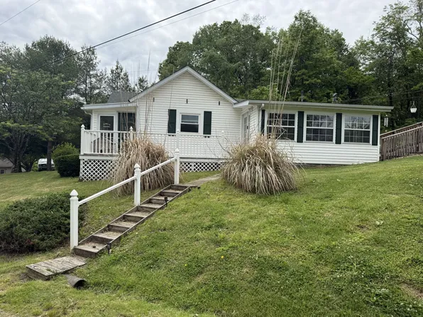18241 Hunter Rd, Glouster, OH 45732