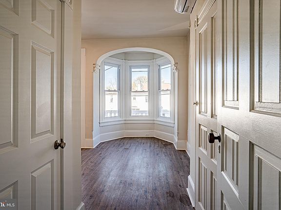 5th image of 400 W Bridge St #3