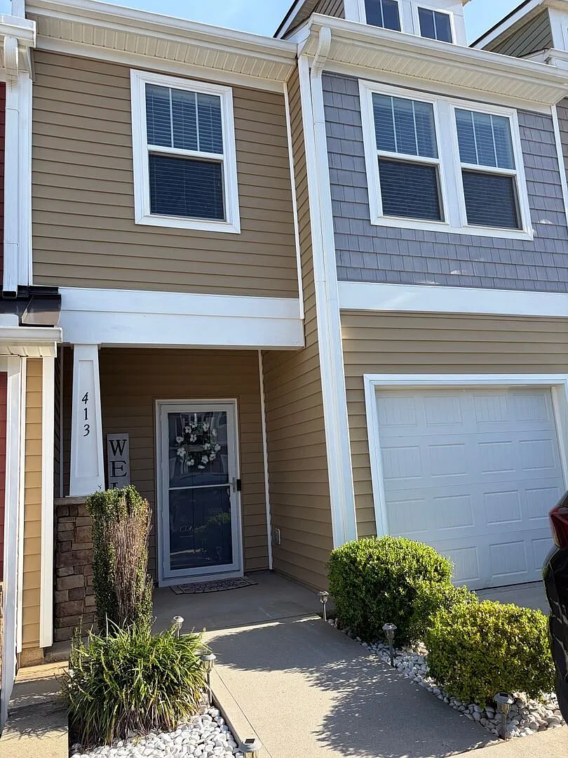 Location, Rental In Duncan!! — Photo 3