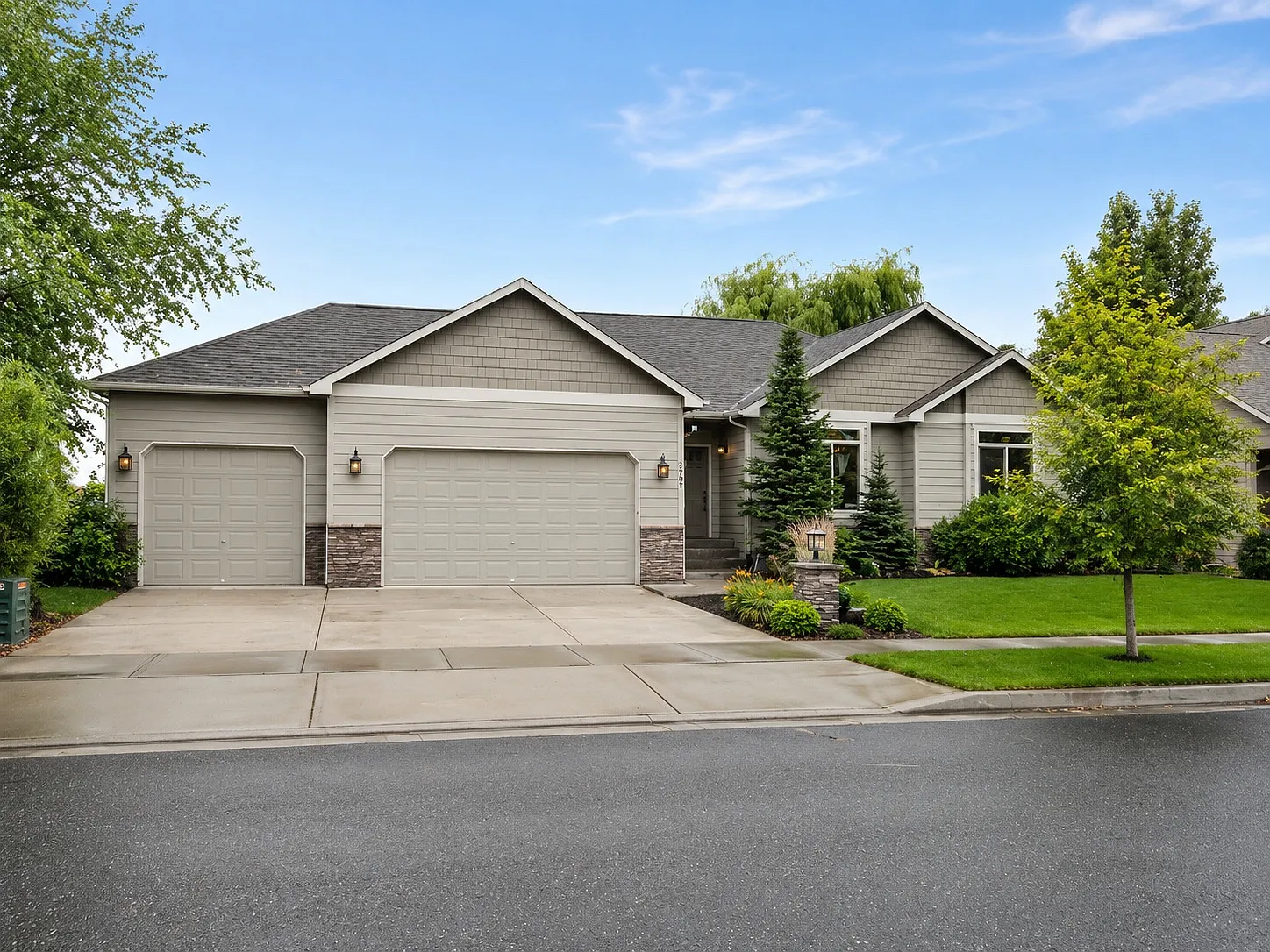 5 bed, 3600 sqft, $3,200 — Photo 2