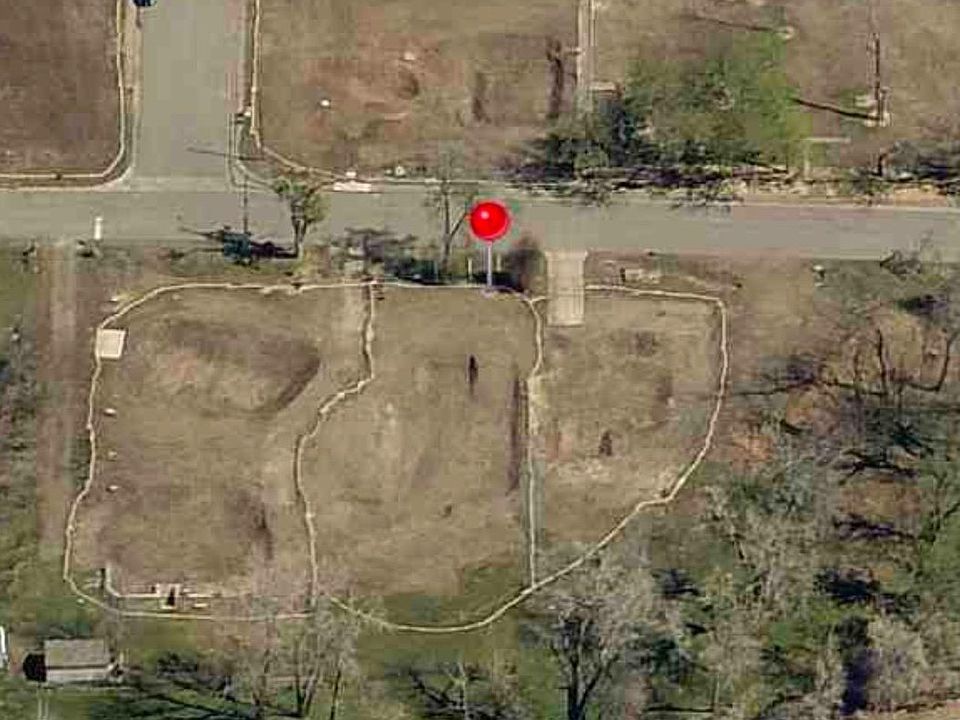 1st image of 310 W Charles St