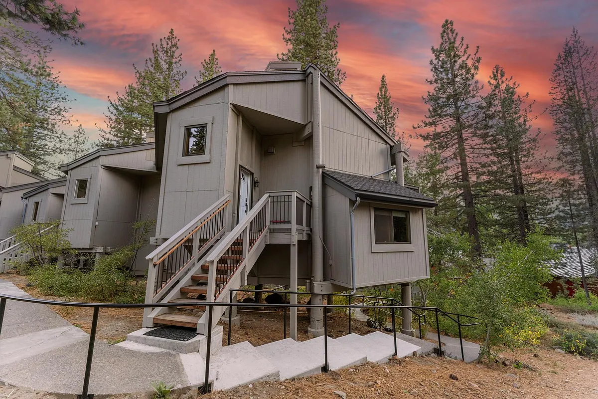 Building Photo - 15506 Donner Pass Rd #7