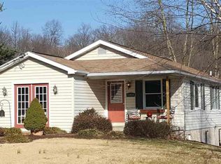 13424 Sunrise Dr, Blue Ridge Summit, PA 17214