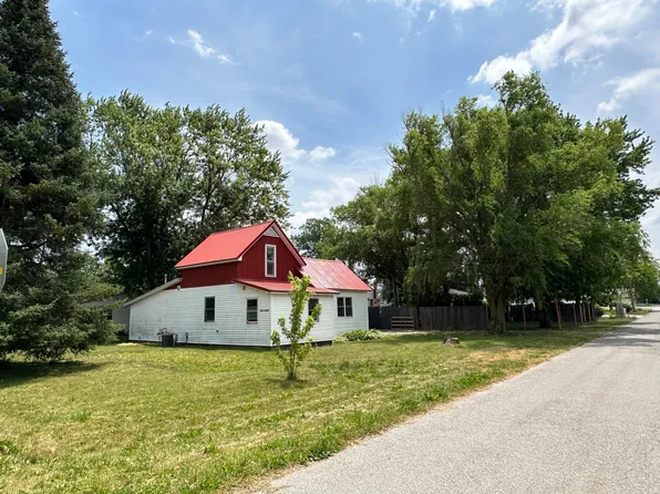 303 E Plum St, Linden, IN 47955