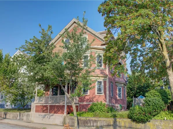 73 Holden St #2B, Providence, RI 02908
