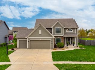 4208 SW Camden Ridge Dr, Ankeny, IA 50023
