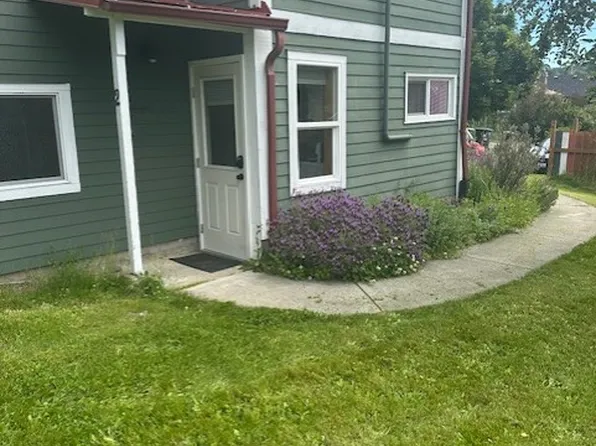 1113 21st St Unit 2, Bellingham, WA 98225
