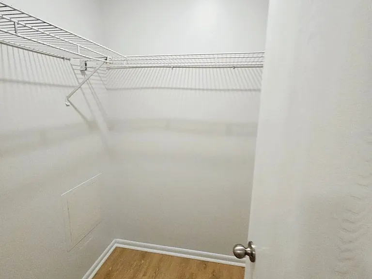 Sugarbush Apartments — Photo 30