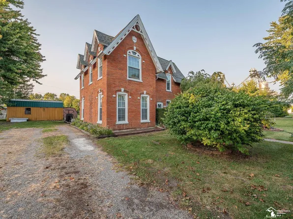 573 Main St, Dundee, MI 48131