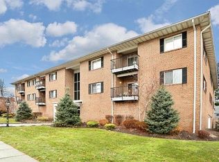 289 Valley Blvd #2F, Wood ridge, NJ 07075