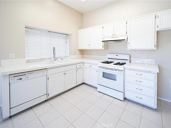 4th image of 28775 Bridge Water Ln