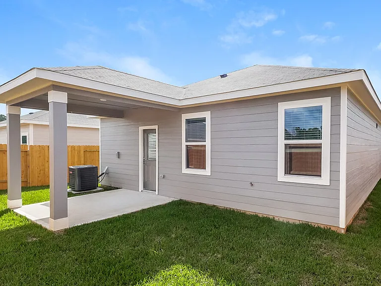 15663 Plum Brook Dr — Photo 16