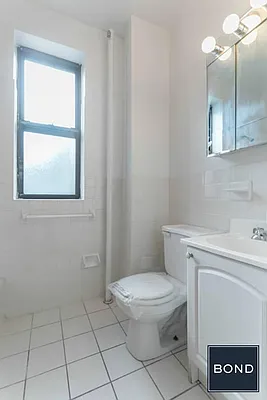 Rented by Bond New York | media 10