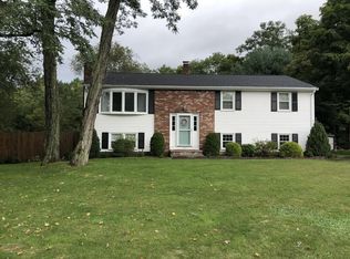 442 King St, Raynham, MA 02767