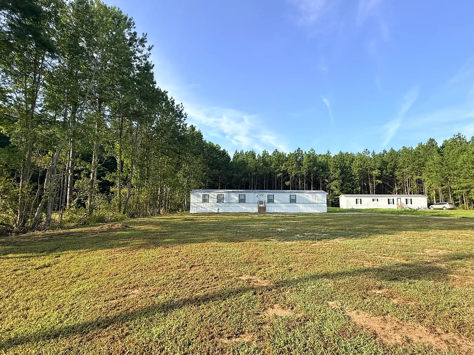 3 bed, $1,400 — Photo 3