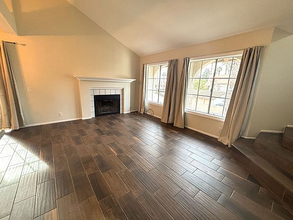 3rd image of 26552 Las Palmas APT 5