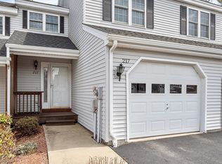 217 Bridle Cross Rd UNIT 217, Fitchburg, MA 01420