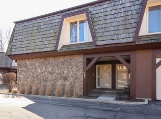 1509 Winnetka Rd, Glenview, IL 60025