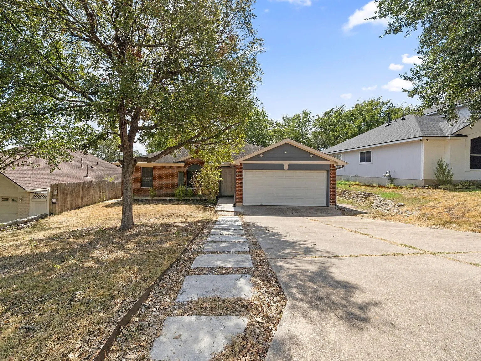 3 bed, 2.0 bath, 1247 sqft, $1,950 — Photo 1