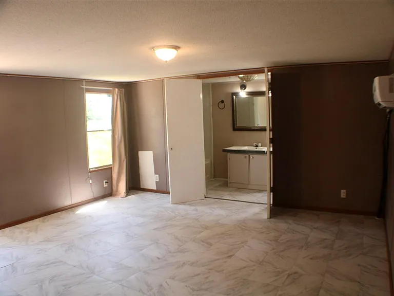 933 Highway 71 W — Photo 10