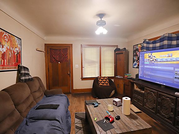 5th image of 1717 Stevenson St