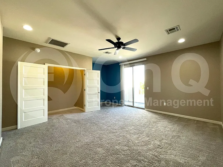 1264 E Curry Rd — Photo 13