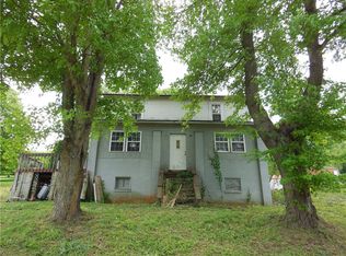 295 Taffy Run Rd, Rochester, PA 15074