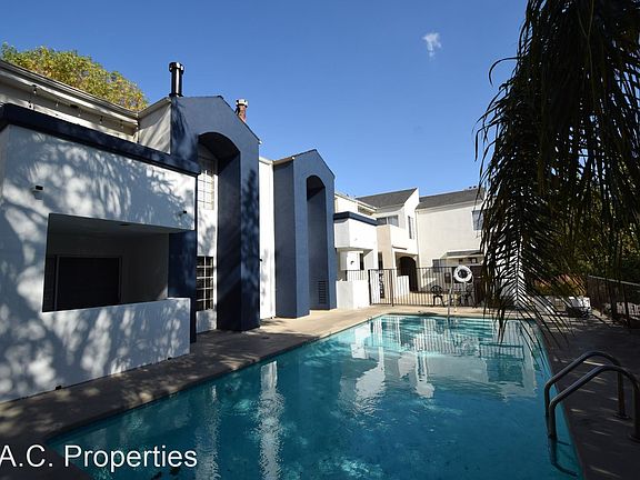 2nd image of 15007 Burbank Blvd APT 213