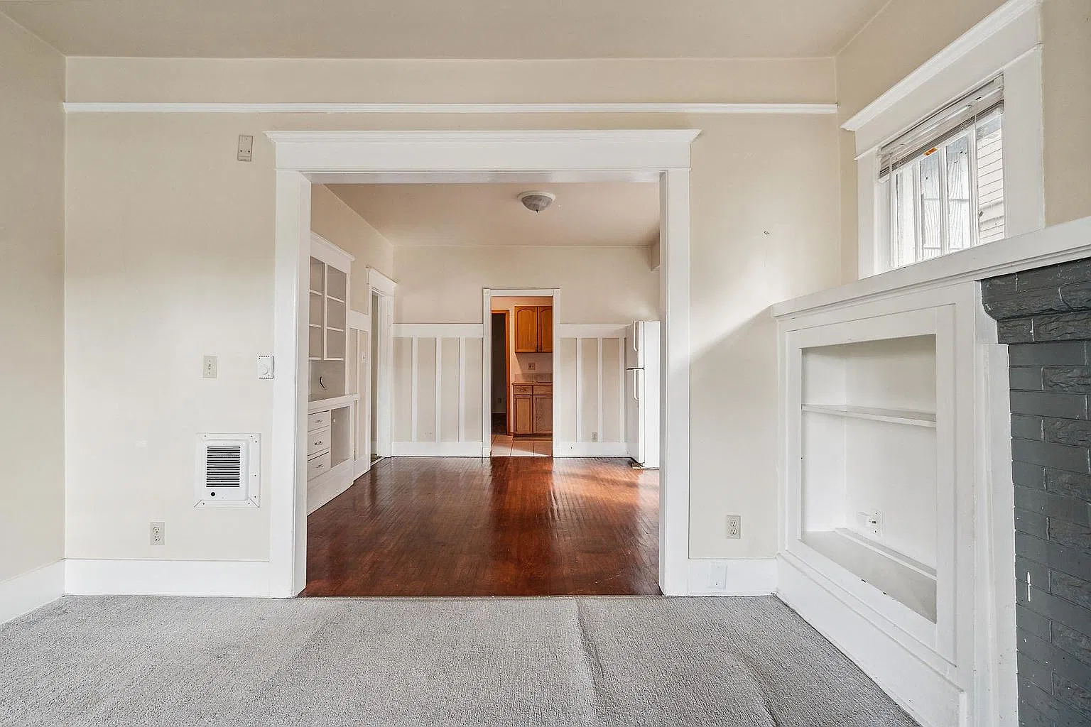 3 bed, 1200 sqft, $2,650 — Photo 3