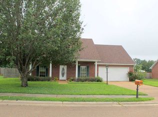 103 Muirfield Ln, Clinton, MS 39056