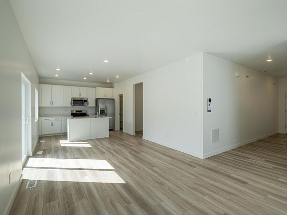 Living Room & Kitchen