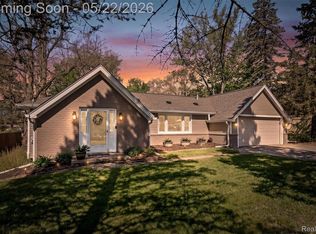 3525 Buss Dr, Commerce Township, MI 48390
