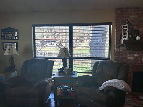 4th image of 26461 E 750th Rd